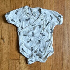 Kate Quinn 0-3m organic cotton bodysuit